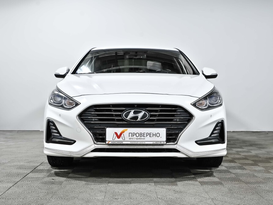 Купить б/у Hyundai Sonata, VII (LF) Рестайлинг Бензин Автоматическая в  Санкт-Петербурге, Белый Седан 4-дверный 2017 года по цене 1 635 000 руб.,  3804709 на Автокод Объявления