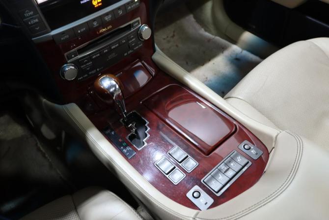 Lexus LS IV Рестайлинг с пробегом 2010 года, цена 1 700 000 рублей, 229300 км, седан, Автокод Объявления