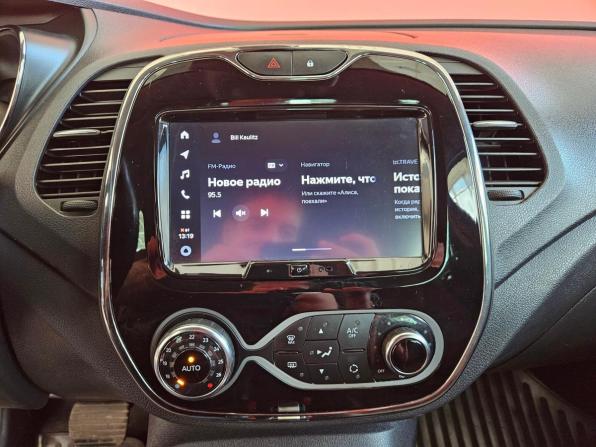 Renault Kaptur I с пробегом 2018 года, цена 1 599 000 рублей, 155888 км, внедорожник, Автокод Объявления