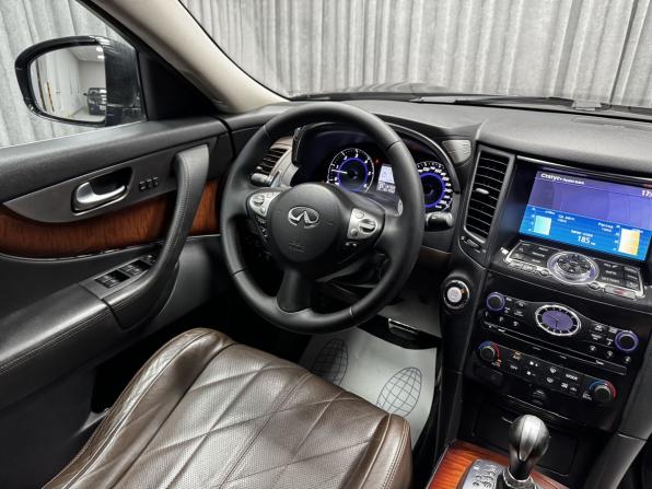 Infiniti FX II (S51) Рестайлинг с пробегом 2012 года, цена 1 800 000 рублей, 181557 км, внедорожник, Автокод Объявления