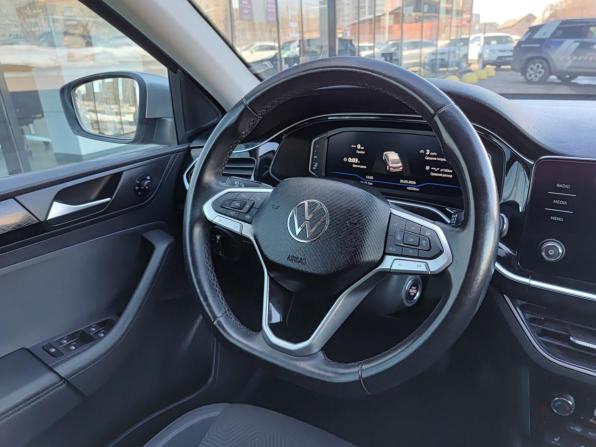 Volkswagen Polo VI с пробегом 2022 года, цена 1 699 500 рублей, 40529 км, лифтбек, Автокод Объявления