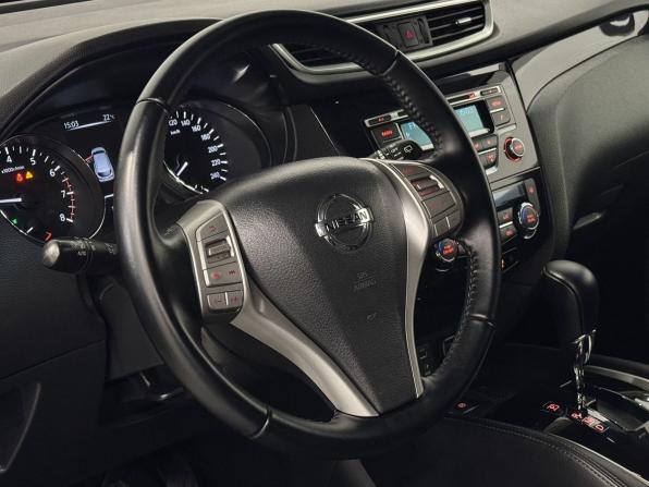 Nissan Qashqai II с пробегом 2016 года, цена 1 890 000 рублей, 117903 км, внедорожник, Автокод Объявления