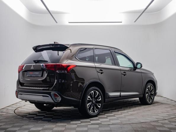 Mitsubishi Outlander III Рестайлинг 3 с пробегом 2022 года, цена 2 274 000 рублей, 141707 км, внедорожник, Автокод Объявления