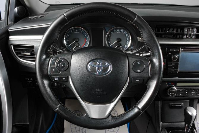 Toyota Corolla XI (E160 E170 E180) с пробегом 2013 года, цена 1 699 000 рублей, 170330 км, седан, Автокод Объявления