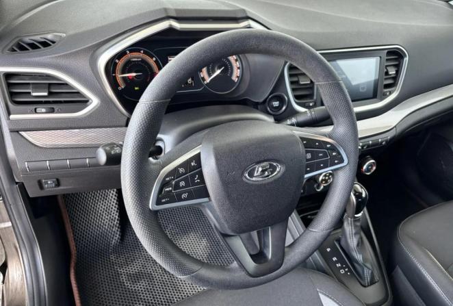 Lada (ВАЗ) Vesta I Рестайлинг (NG) с пробегом 2024 года, цена 1 355 000 рублей, 21619 км, седан, Автокод Объявления