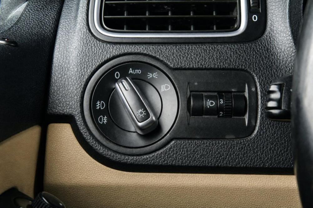 Volkswagen Polo V Рестайлинг Челябинск  - изображение 10