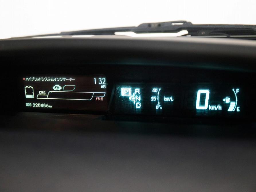 Toyota Prius III Рестайлинг (XW30) Иркутск  - изображение 10