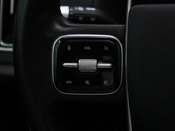 Li Auto (Lixiang) L7 I с пробегом 2023 года, цена 4 900 000 рублей, 88169 км, внедорожник, Автокод Объявления