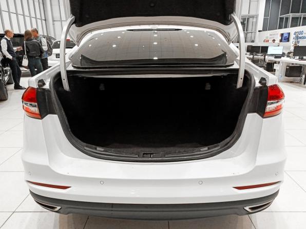 Ford Fusion (North America) II Рестайлинг с пробегом 2019 года, цена 1 590 000 рублей, 185959 км, седан, Автокод Объявления