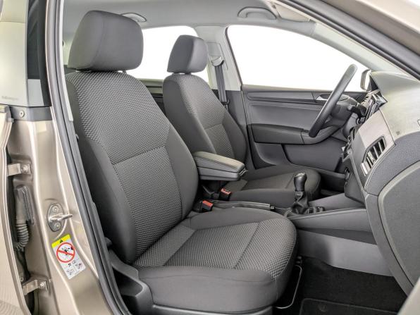 Volkswagen Polo VI с пробегом 2021 года, цена 1 650 000 рублей, 33690 км, лифтбек, Автокод Объявления
