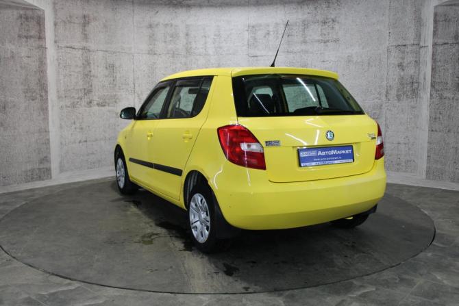 Skoda Fabia II Рестайлинг с пробегом 2010 года, цена 454 000 рублей, 128690 км, хэтчбек, Автокод Объявления