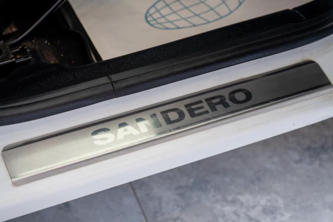 Renault Sandero II с пробегом 2016 года, цена 1 000 000 рублей, 206844 км, хэтчбек, Автокод Объявления