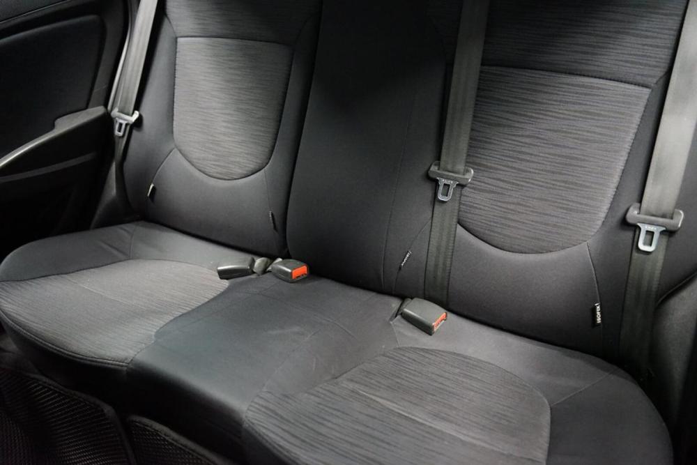 Hyundai Solaris I Рестайлинг Крым  - изображение 17