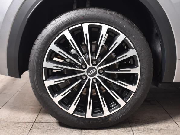 Geely Monjaro I Рестайлинг 2 с пробегом 2026 года, цена 4 199 995 рублей, 389 км, внедорожник, Автокод Объявления