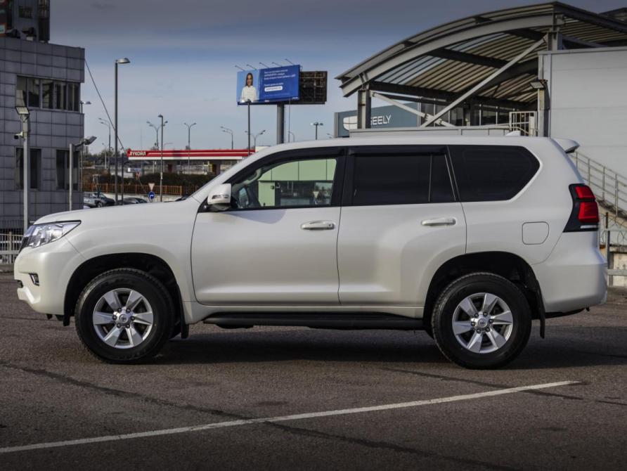 Toyota Land Cruiser Prado 150 Series Рестайлинг 3 Москва  - изображение 7