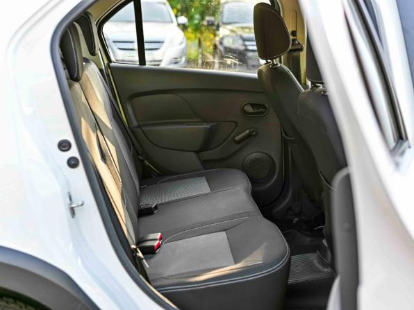 Renault Logan II Рестайлинг с пробегом 2022 года, цена 1 110 000 рублей, 95188 км, седан, Автокод Объявления