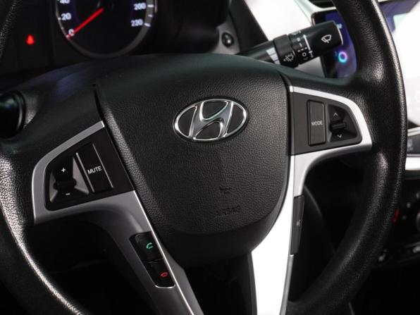 Hyundai Solaris I с пробегом 2011 года, цена 899 000 рублей, 83420 км, седан, Автокод Объявления