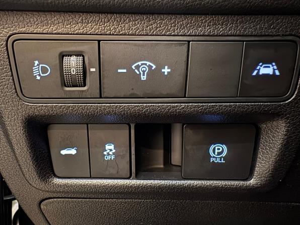 Hyundai Sonata VIII (DN8) с пробегом 2022 года, цена 2 680 000 рублей, 93129 км, седан, Автокод Объявления