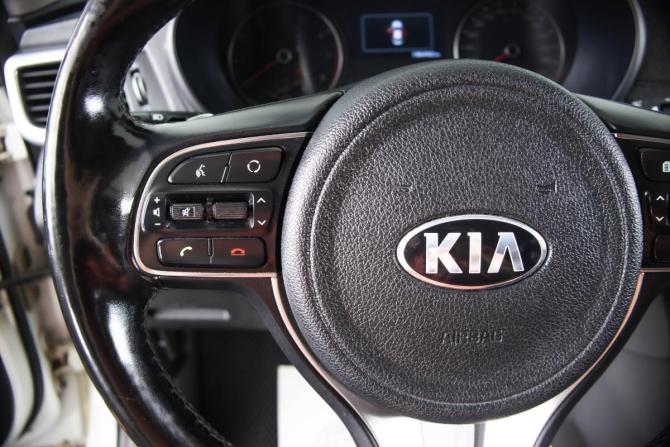 Kia Optima IV с пробегом 2017 года, цена 1 739 000 рублей, 195456 км, седан, Автокод Объявления