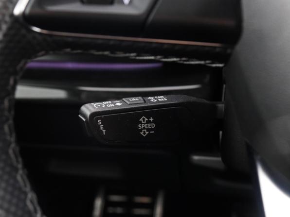 Audi Q8 I (4M) с пробегом 2022 года, цена 8 415 000 рублей, 104188 км, внедорожник, Автокод Объявления