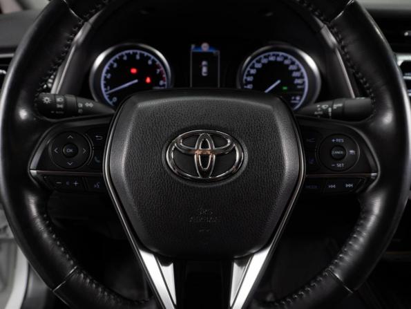 Toyota Camry VIII (XV70) с пробегом 2019 года, цена 3 090 000 рублей, 63707 км, седан, Автокод Объявления