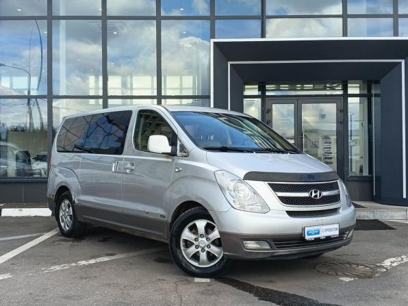 Hyundai Grand Starex I с пробегом 2009 года, цена 1 199 000 рублей, 235501 км, минивэн, Автокод Объявления