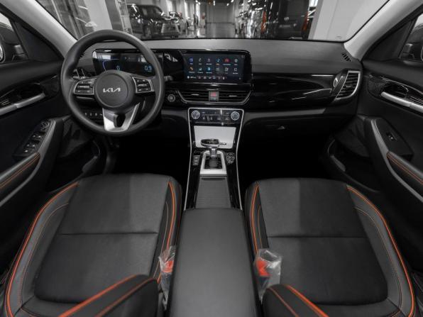 Kia Seltos I Рестайлинг с пробегом 2026 года, цена 2 990 000 рублей, 15 км, внедорожник, Автокод Объявления