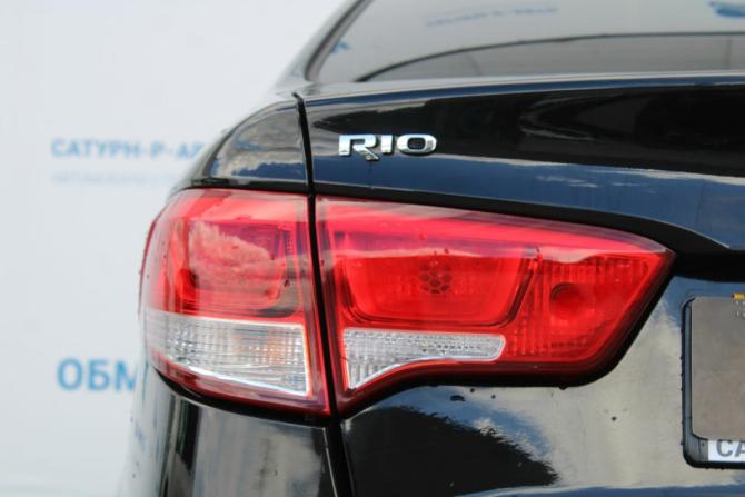 Kia Rio III Рестайлинг с пробегом 2017 года, цена 930 000 рублей, 138000 км, седан, Автокод Объявления