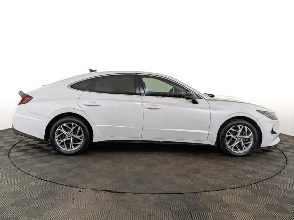 Hyundai Sonata VIII (DN8) с пробегом 2020 года, цена 2 490 000 рублей, 72134 км, седан, Автокод Объявления