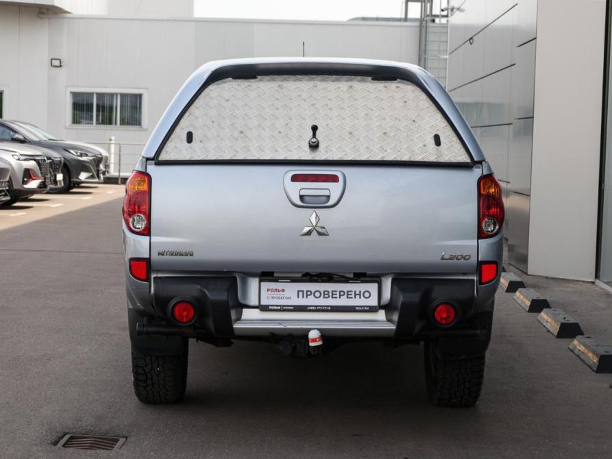 Mitsubishi L200 IV Москва  - изображение 7
