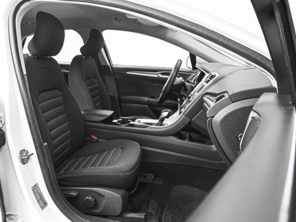 Ford Mondeo V с пробегом 2015 года, цена 1 134 000 рублей, 278152 км, седан, Автокод Объявления