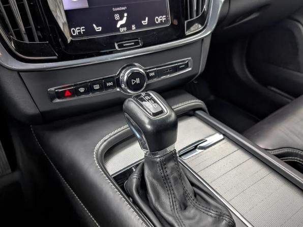Volvo S90 II с пробегом 2017 года, цена 2 575 000 рублей, 129501 км, седан, Автокод Объявления