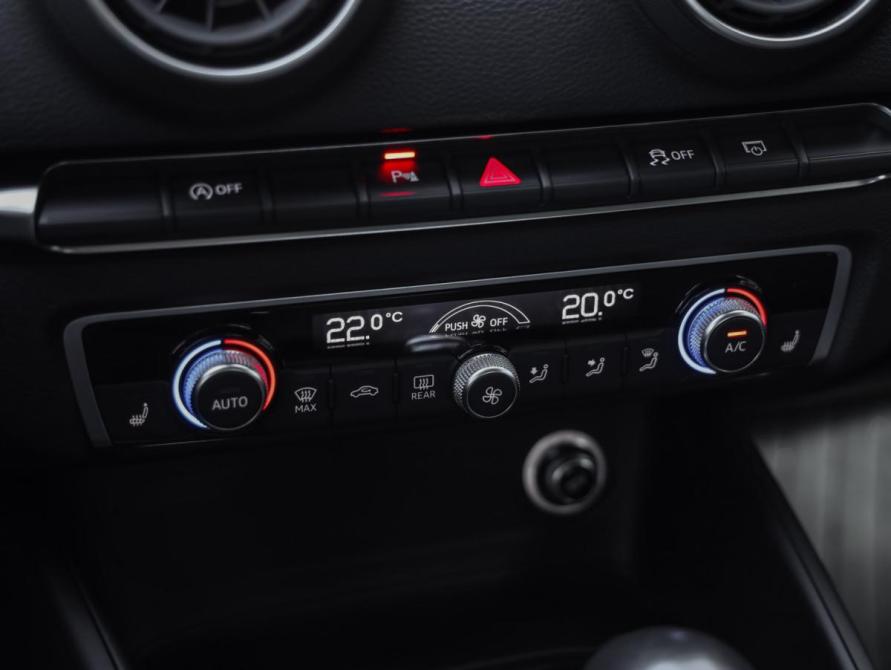 Audi A3 III (8V) Рестайлинг Санкт-Петербург  - изображение 20