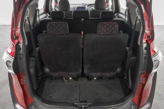 Toyota Sienta II Рестайлинг с пробегом 2020 года, цена 1 299 000 рублей, 103000 км, компактвэн, Автокод Объявления