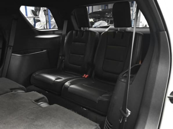 Ford Explorer V с пробегом 2015 года, цена 2 198 000 рублей, 165723 км, внедорожник, Автокод Объявления