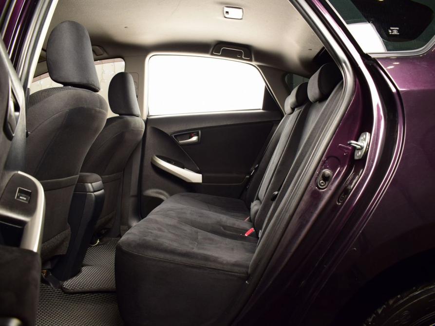 Toyota Prius III Рестайлинг (XW30) Кемерово  - изображение 16