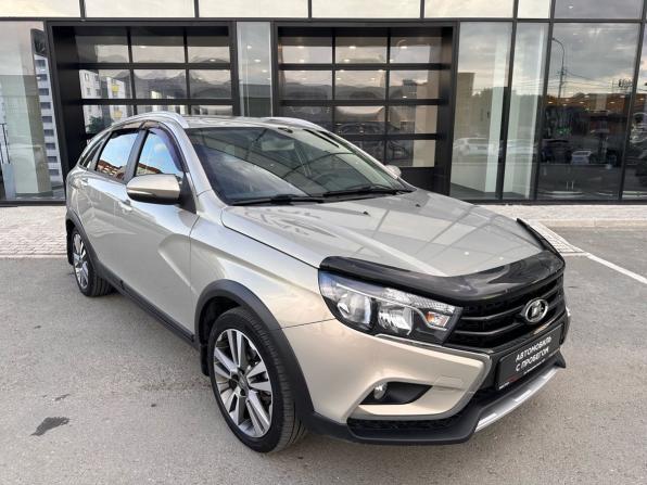 Lada (ВАЗ) Vesta I с пробегом 2018 года, цена 894 000 рублей, 90275 км, универсал, Автокод Объявления