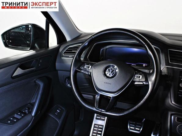 Volkswagen Tiguan II с пробегом 2019 года, цена 2 197 000 рублей, 265575 км, внедорожник, Автокод Объявления