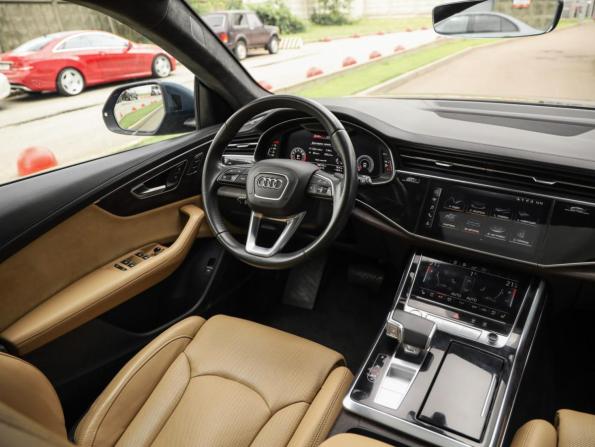Audi Q8 I (4M) с пробегом 2019 года, цена 5 899 000 рублей, 108151 км, внедорожник, Автокод Объявления