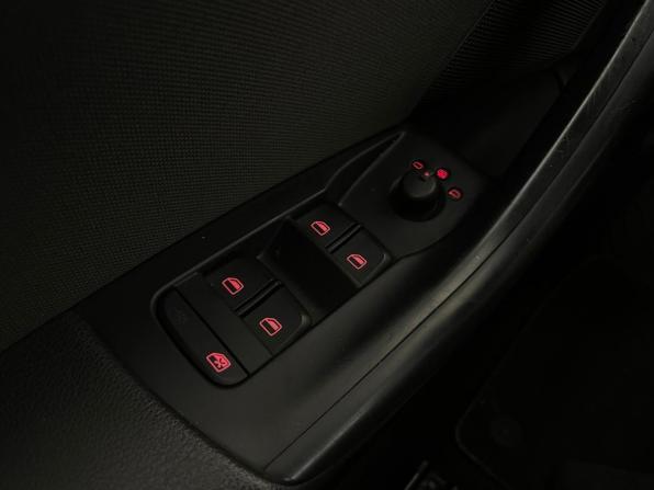 Audi Q3 I (8U) с пробегом 2014 года, цена 1 495 000 рублей, 160370 км, внедорожник, Автокод Объявления