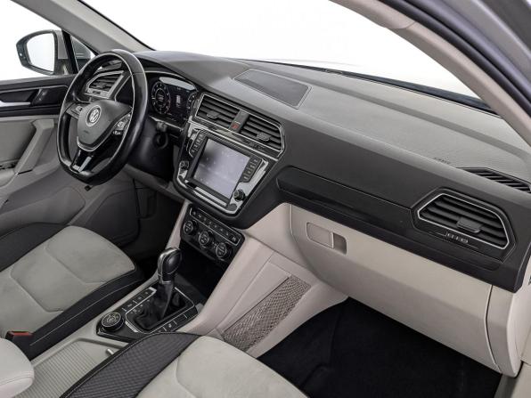 Volkswagen Tiguan II с пробегом 2017 года, цена 2 400 000 рублей, 137141 км, внедорожник, Автокод Объявления