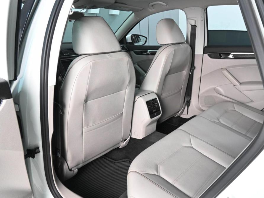 Volkswagen Passat (North America and China) I Рестайлинг Ростов-на-Дону  - изображение 11