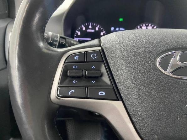 Hyundai Solaris II с пробегом 2019 года, цена 1 410 000 рублей, 31110 км, седан, Автокод Объявления