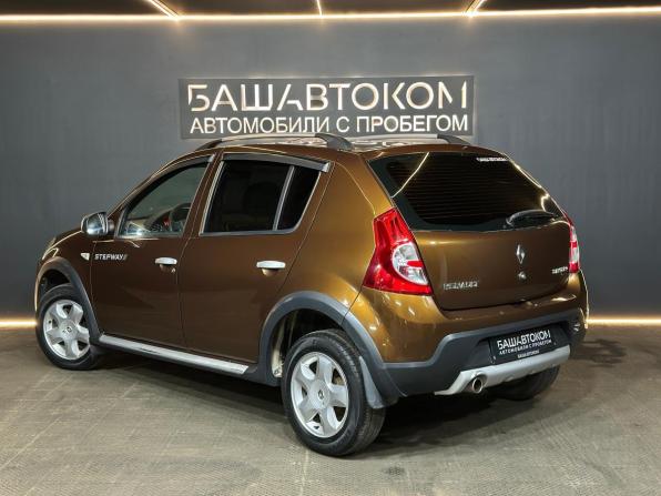 Renault Sandero I с пробегом 2013 года, цена 575 000 рублей, 210285 км, хэтчбек, Автокод Объявления