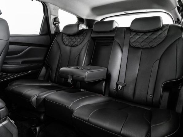 Hyundai Santa Fe IV Рестайлинг с пробегом 2023 года, цена 3 799 000 рублей, 93210 км, внедорожник, Автокод Объявления