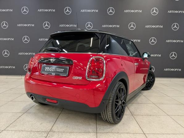 Mini Hatch III (F55/F56) Рестайлинг с пробегом 2020 года, цена 2 350 000 рублей, 51000 км, хэтчбек, Автокод Объявления