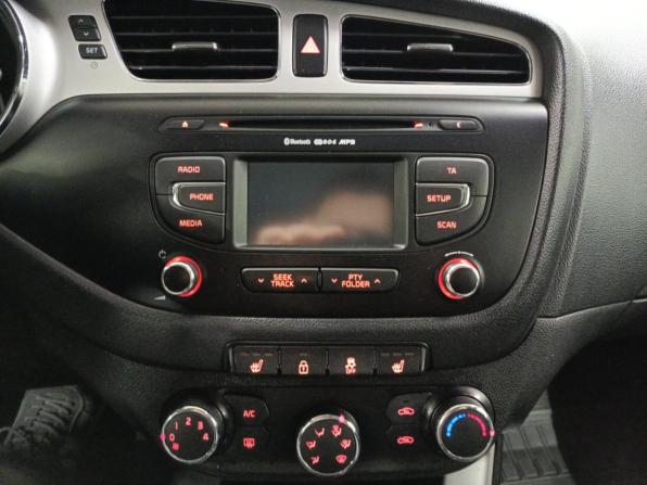 Kia Ceed II с пробегом 2013 года, цена 955 000 рублей, 218720 км, универсал, Автокод Объявления