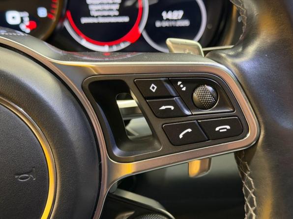 Porsche Panamera II с пробегом 2017 года, цена 4 949 000 рублей, 204789 км, лифтбек, Автокод Объявления