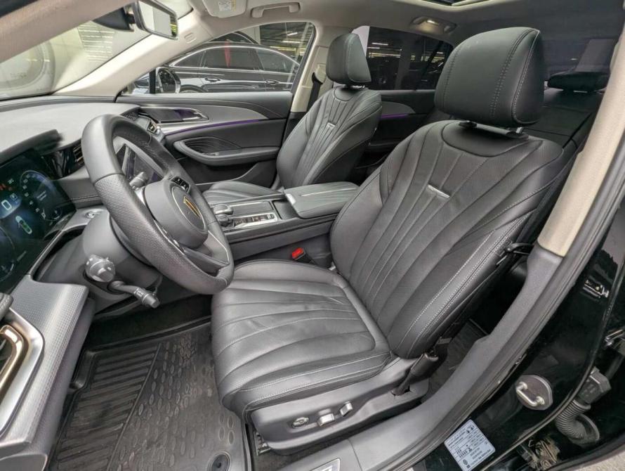 Hongqi H5 II Москва  - изображение 9