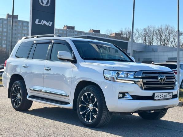 Toyota Land Cruiser 200 Series Рестайлинг 2 с пробегом 2016 года, цена 5 650 000 рублей, 172000 км, внедорожник, Автокод Объявления